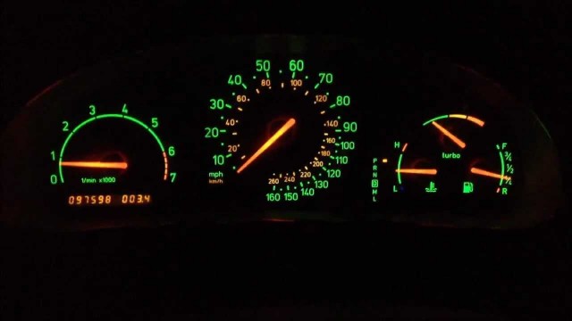Saab 900 Turbo dash