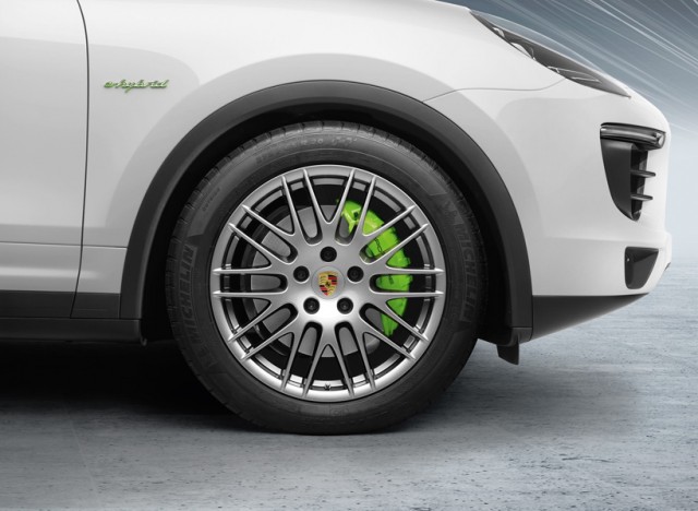 2015 Porsche Cayenne hybrid